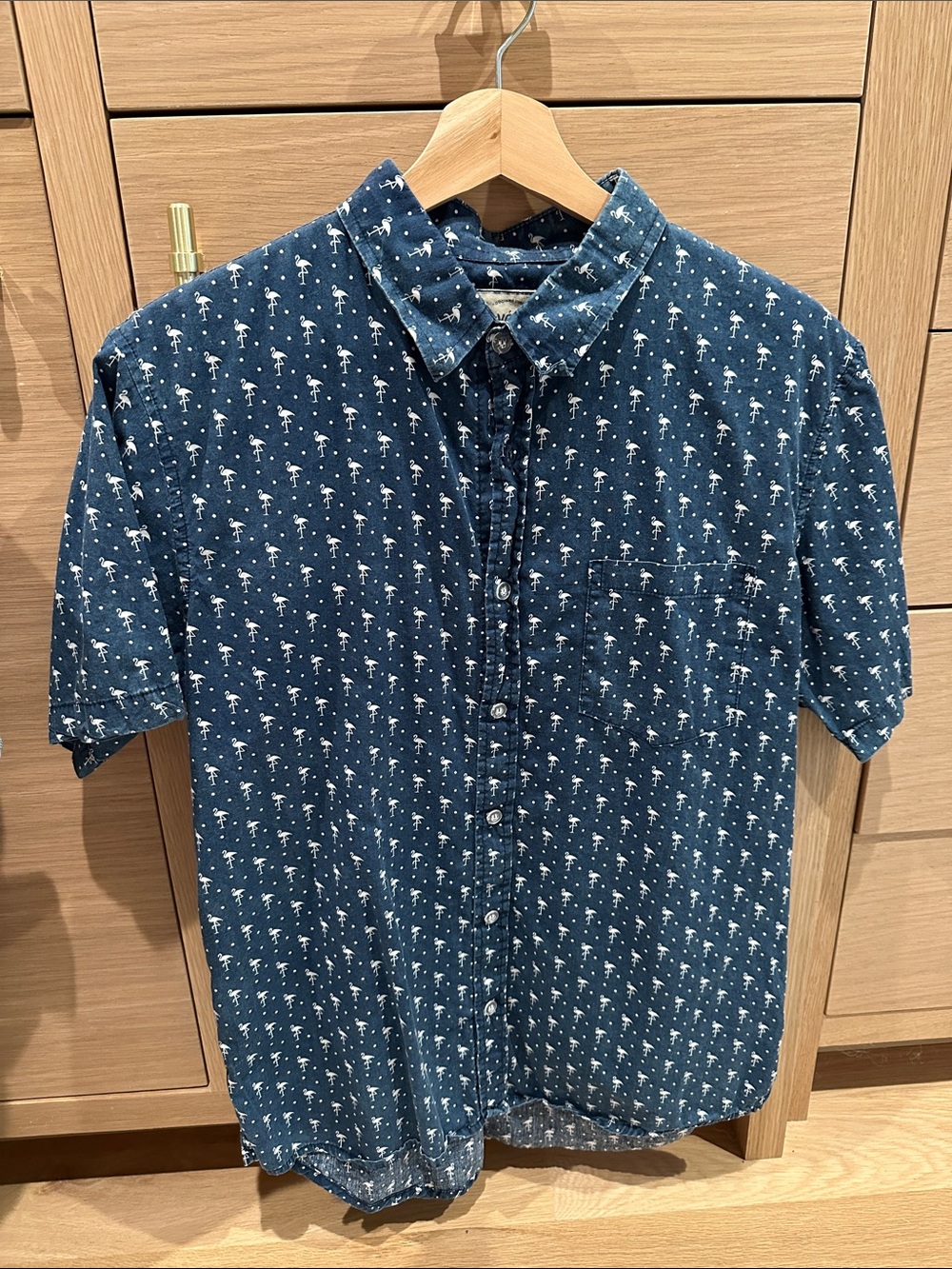 Casual Navy Short-Sleeve Button-Down Shirt with Palm Print
